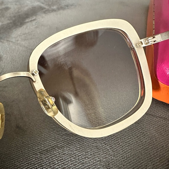Kate Spade Sunglasses!!! ❤️😎❤️ - Picture 8 of 9
